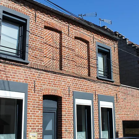 La Briquette - Wifi - Parking - Proche De Lille بيت للعطل